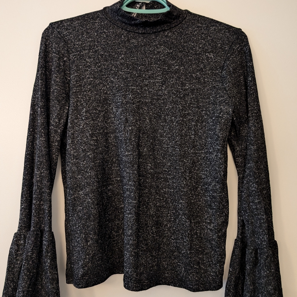 Design Lab Lord & Taylor Gray Ruffled Bell Sleeve Ultra-Soft Blouse